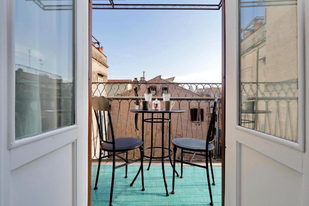 Boutique Suites Della Croce Rome Luaran gambar