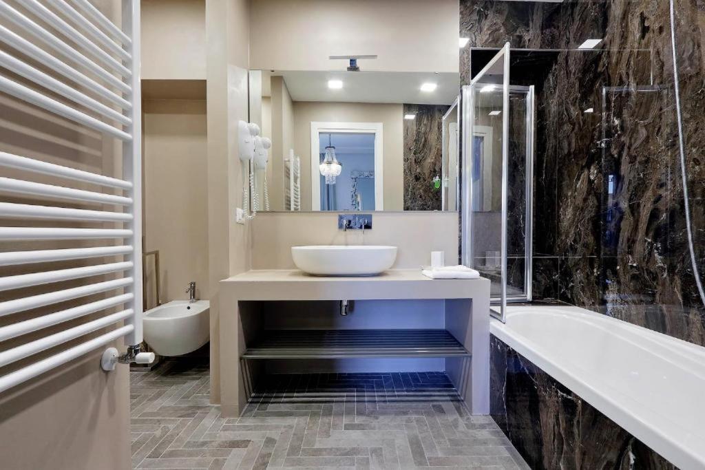 Boutique Suites Della Croce Rome Luaran gambar
