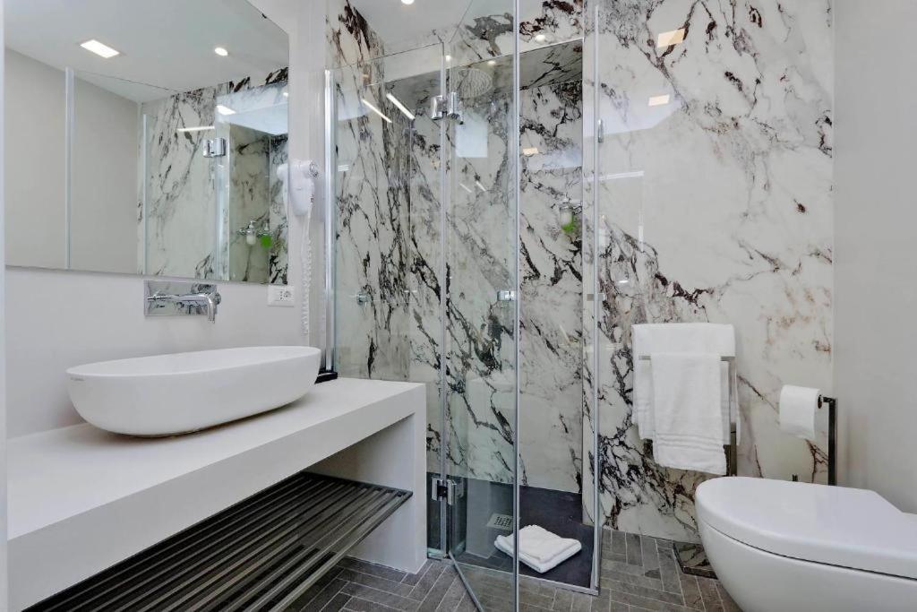 Boutique Suites Della Croce Rome Luaran gambar