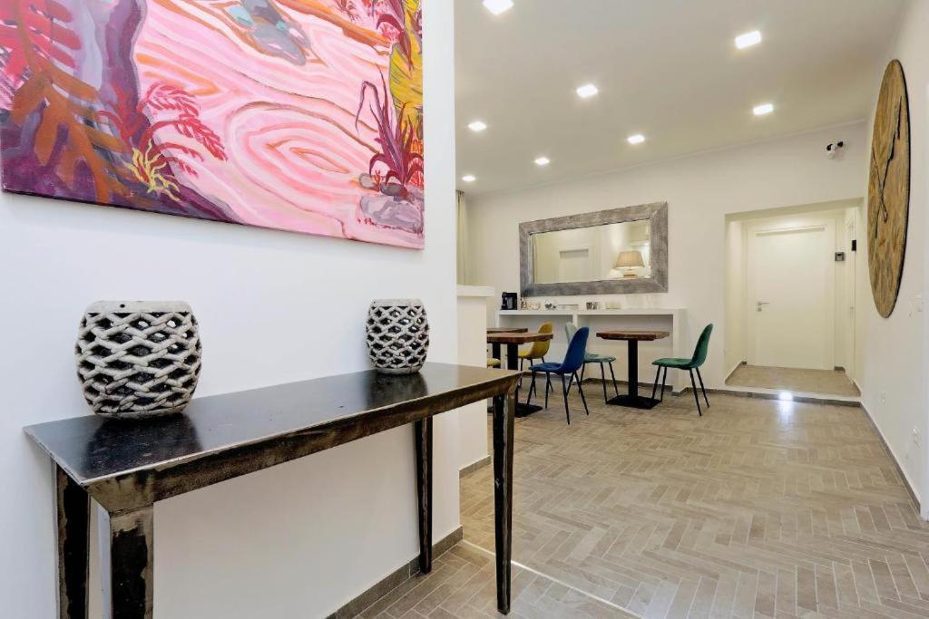 Boutique Suites Della Croce Rome Luaran gambar